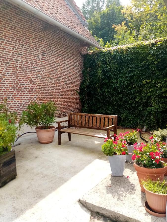 Gîte de la Noyelle à Sainghin en Mélantois Sainghin-en-Mélantois Exterior foto